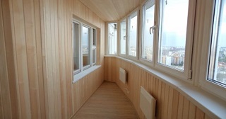 Отделка, остекление, утепление балконов в Людиново от 206 руб. м/2.